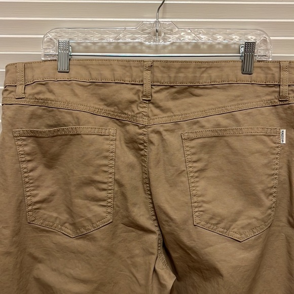 Magellan Outdoors Men’s Pants in Khaki, Size 36Wx30L - Picture 9 of 13